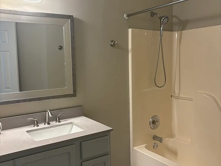 565 N Fairfield Dr — Photo 14