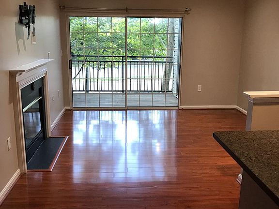 2nd image of 4144 Fountainside Ln Unit 202