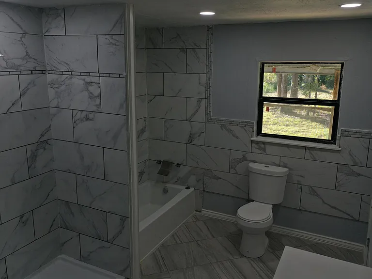 2102 Tulip St — Photo 13