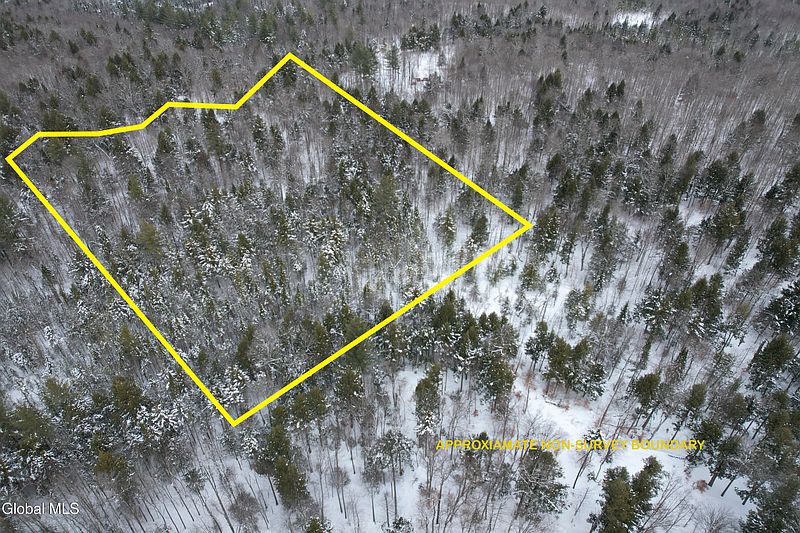 2nd image of 3164 Lone Pine Extension
