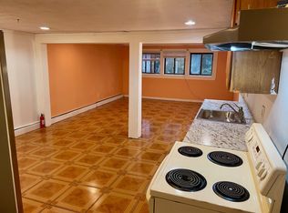 1077 Martinstein Ave, Bay Shore, NY 11706