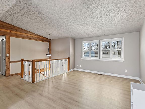 3rd image of 4184 Camellia Ct