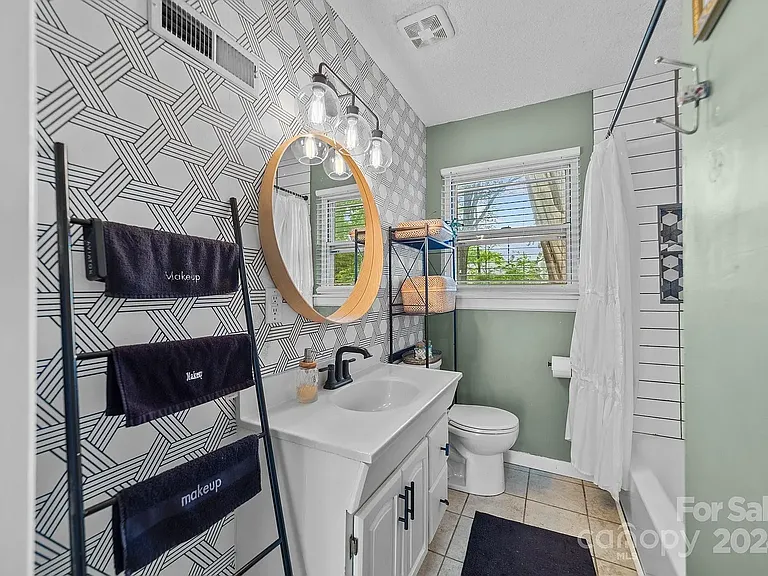 5212 Pine Dr — Photo 9