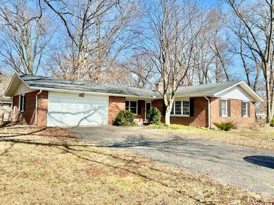 506 Woodland Ave, Kouts, IN, 46347