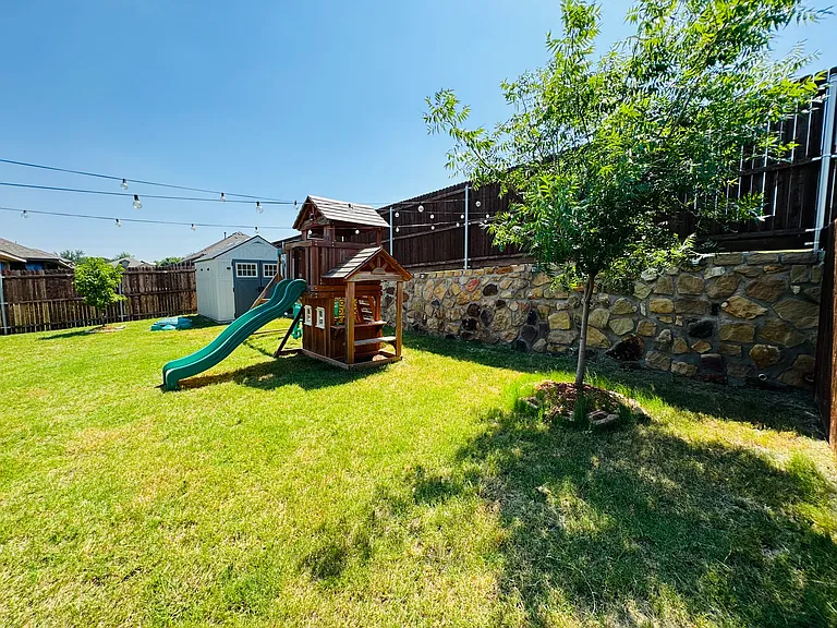 8433 Comanche Springs Dr — Photo 20