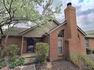 1029 Willow Bluff Dr, Columbus, OH 43235