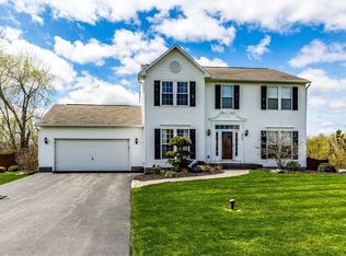 8245 Turnstone Dr, Manlius, NY 13104