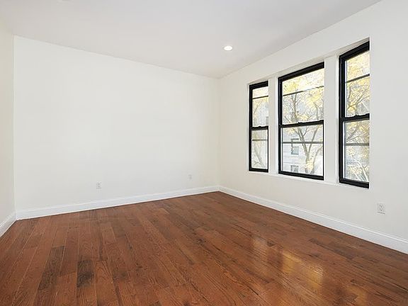 4th image of 9 Pinehurst Ave APT 3C