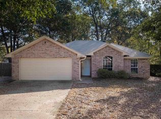 15720 Brittain Ct, Lindale, TX 75771