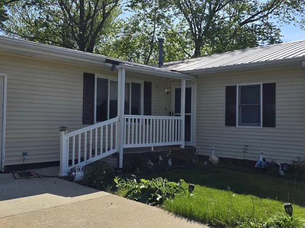 103 Angela Dr, La Harpe, IL 61450