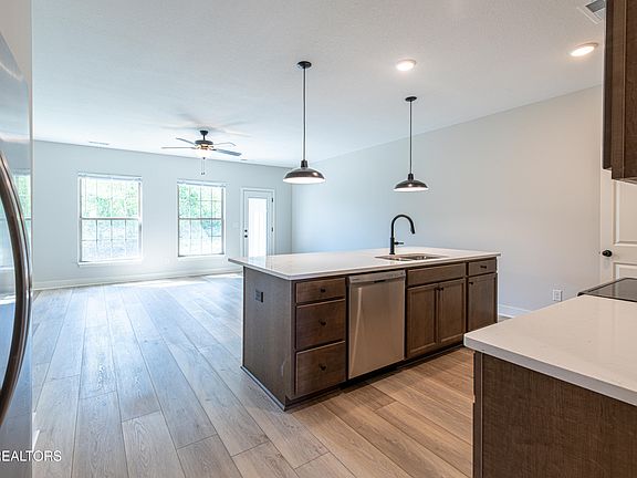 2nd image of 8968 Keenberg Ln