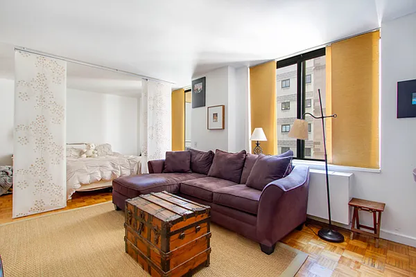 Rented by Compass | media 7