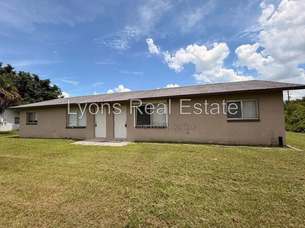 711 Gordon Ave S, Lehigh Acres, FL 33973