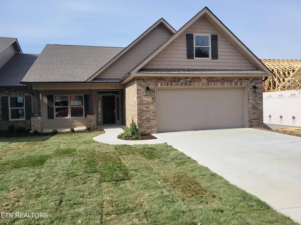 1343 Kenzi Rose Ln, Knoxville, TN 37918