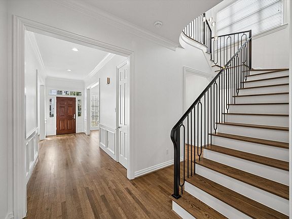 4th image of 6130 Annapolis St