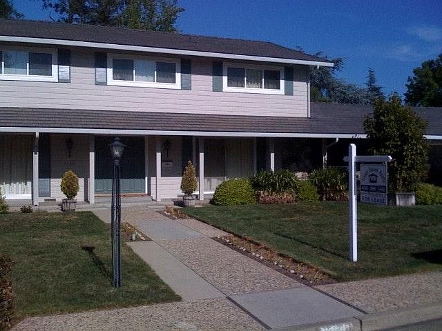 1st image of 13130 Cumberland Dr