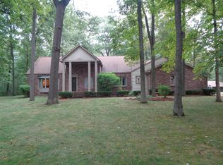 3600 E Bacon Rd, Hillsdale, MI 49242