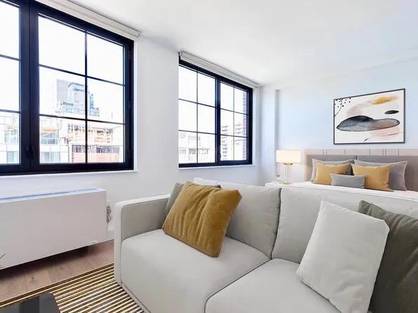 144-74 Northern Boulevard image 3 of 11