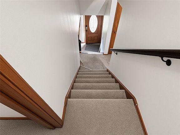 5th image of 375 W Bruceton Rd