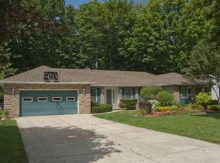 1870 Oakland Dr, Mt Pleasant, MI 48858