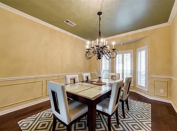 3rd image of 3432 Silverwood Dr