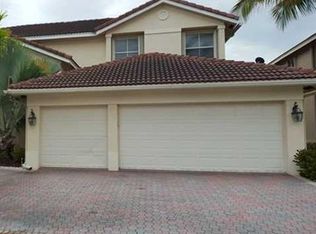 1646 Victoria Pointe Ln, Weston, FL 33327