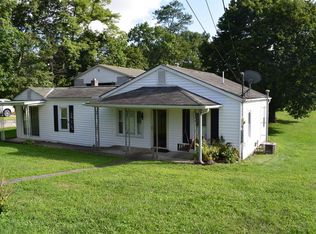 129 Birch St, Daniels, WV 25832
