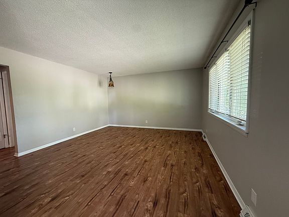 5th image of 3363 Sunny Hill Dr