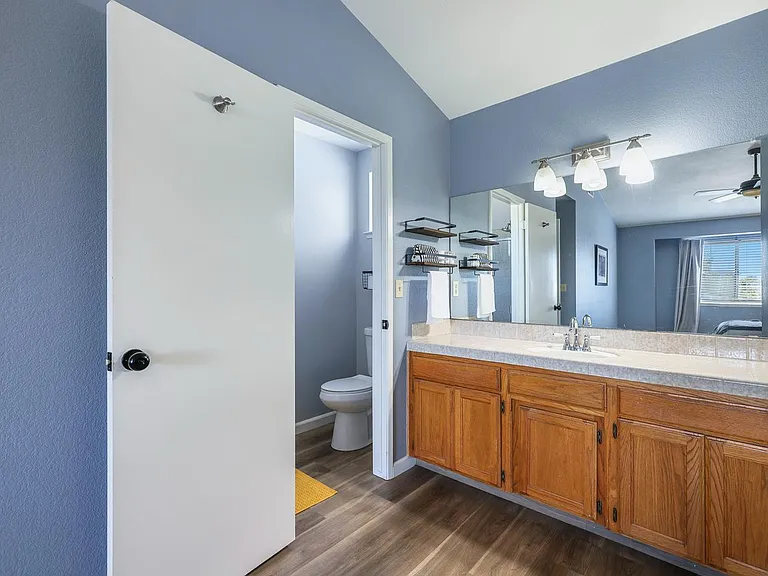 8735 N Cedar Ave #109 — Photo 21