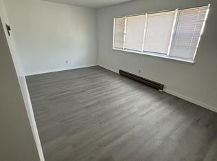 428 E Keys Ave #2, Springfield, IL 62702