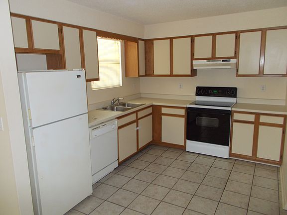 4th image of 1319 Greendale Ave APT J