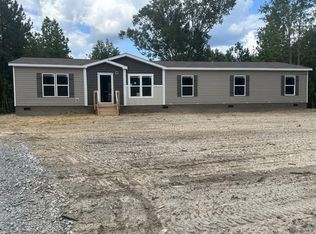 712 Freetown Rd, Hodges, SC 29653