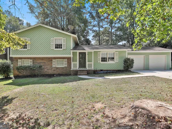 1 Logwood Ln, Newnan, GA 30265