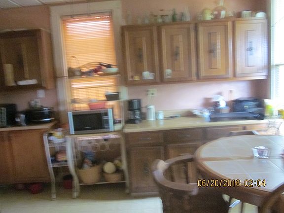 4th image of 308 Crest Ave
