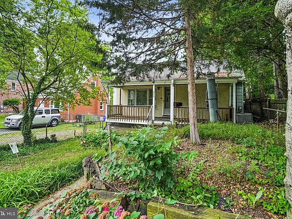 4th image of 620 Ritchie Ave
