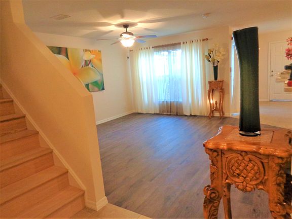 5th image of 1636 Pointe West Way