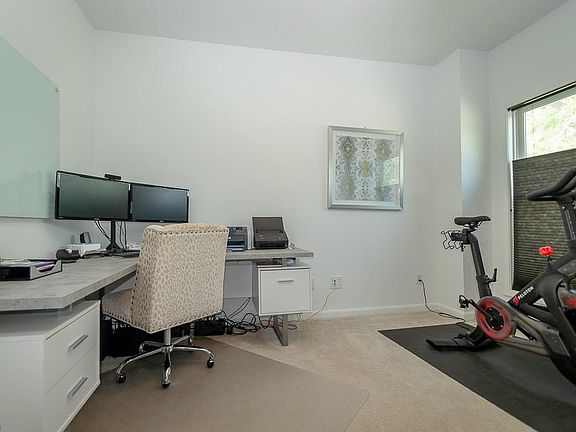 4th image of 138 Vine St #13
