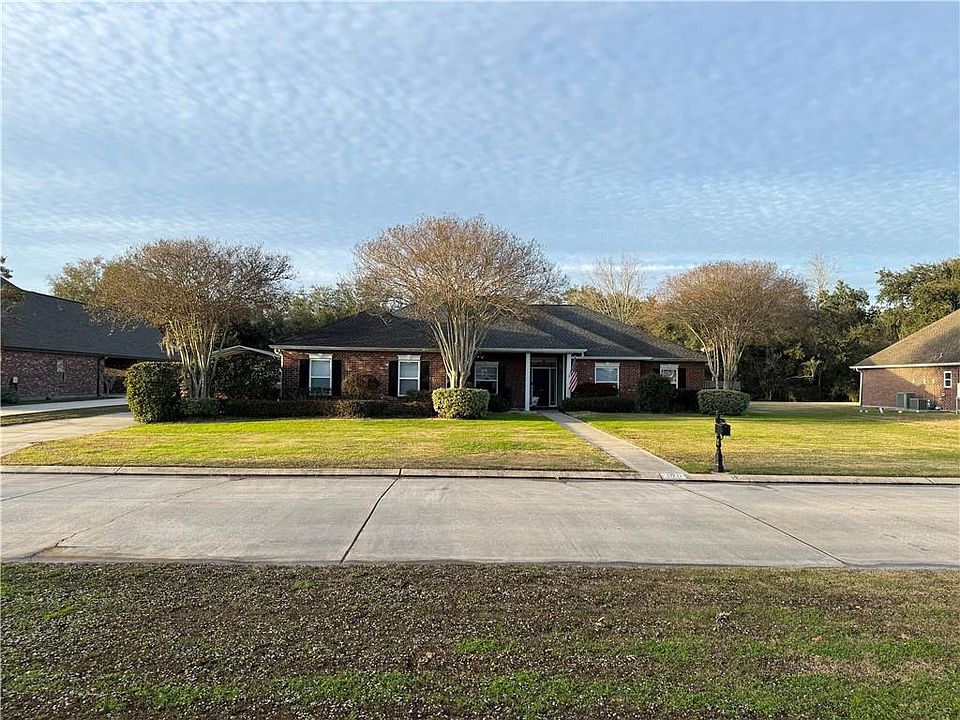 1st image of 170 Maud Olive Dr