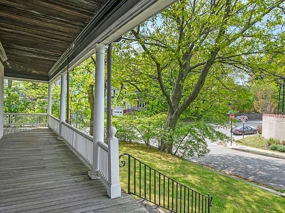 4th image of 3 Philbrick Rd