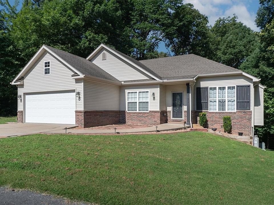 1st image of 23 Wincanton Ln