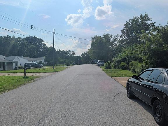 5th image of 10591 Clarendon Ave