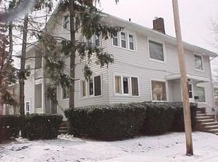 1655 Roosevelt Ave, Lakewood, OH 44107