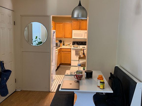 5th image of 5737 Elmer St #1