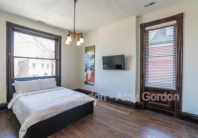 3922 Castleman Ave — Photo 19