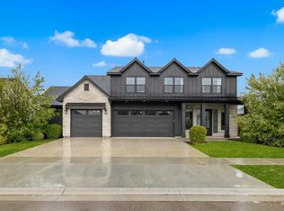 747 S Short Ln, Eagle, ID 83616