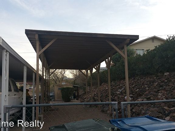 2nd image of 632 Oak Ave