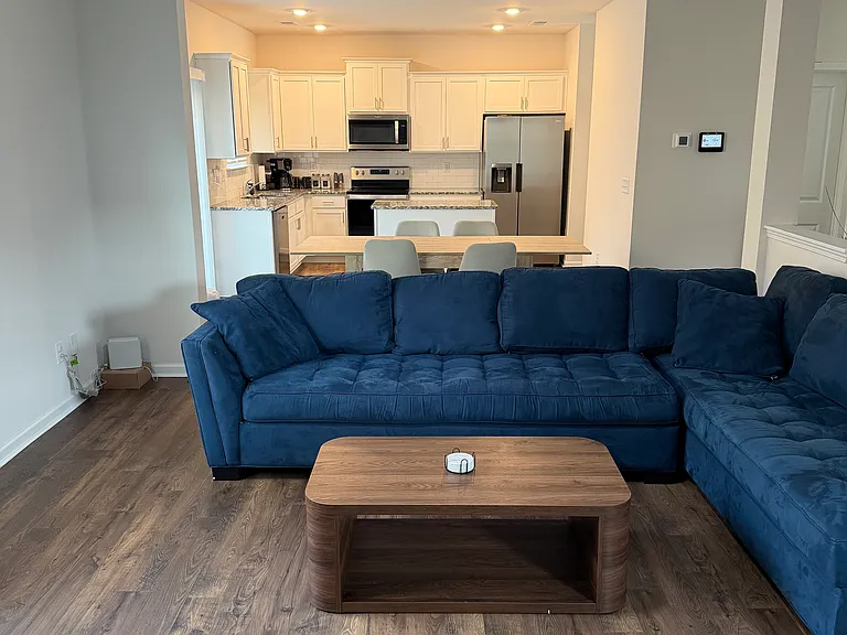 138 Marathon Ln — Photo 3