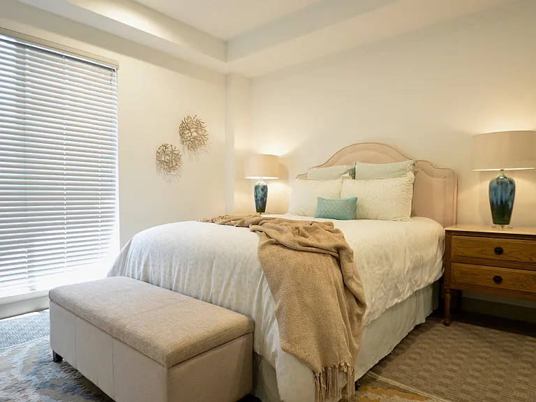 Lido Apartments - 4025 Grandview — Photo 40