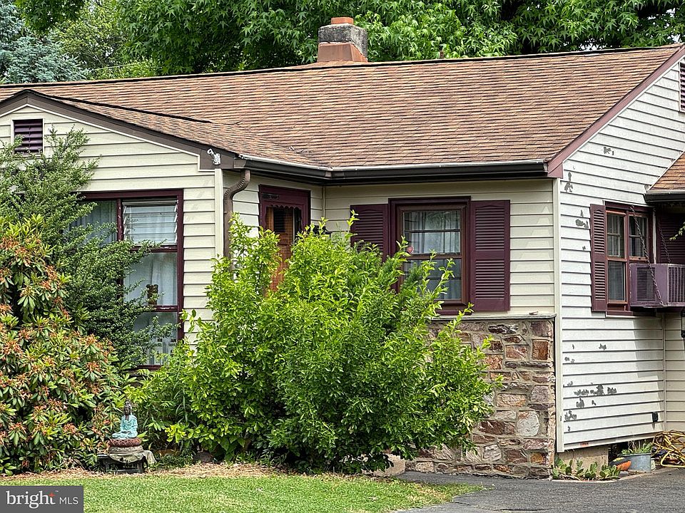 2nd image of 29 Maple Ave