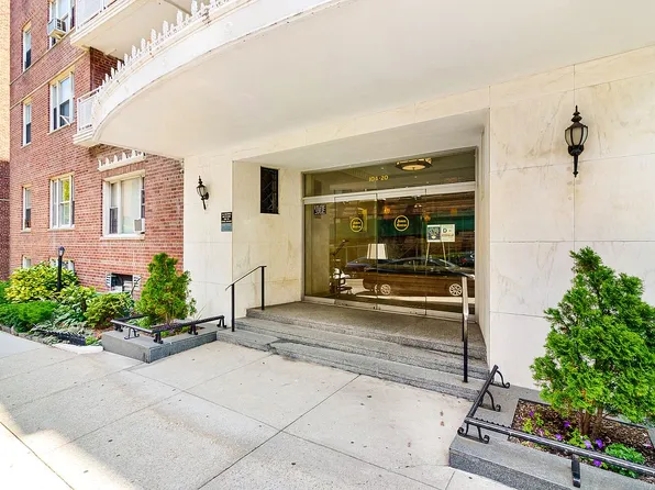104-20 68th Dr APT B22, Forest Hills, NY 11375